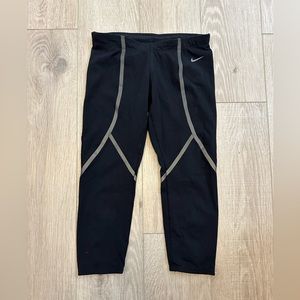 Nike Dry-Fit Size S - black and silver